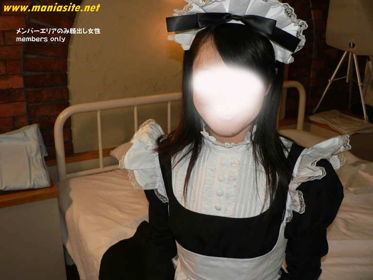 Neat and clean married woman maid's polite housework style handjob! #1