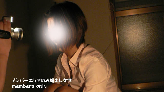 Excited nipple licking and handjob in a dark Japanese-style room! #1